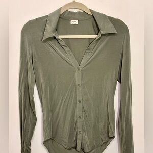 Adorable Wilfred button up lightweight